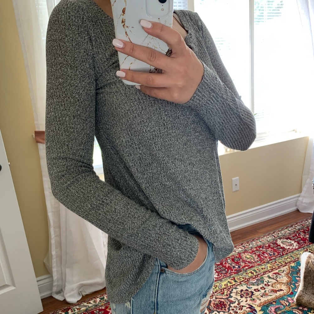 American Eagle long sleeve shirt